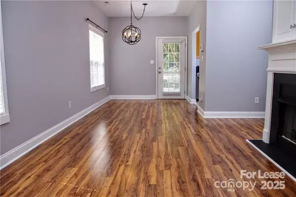 Davidson, NC 28036,917 Shearer ST #7