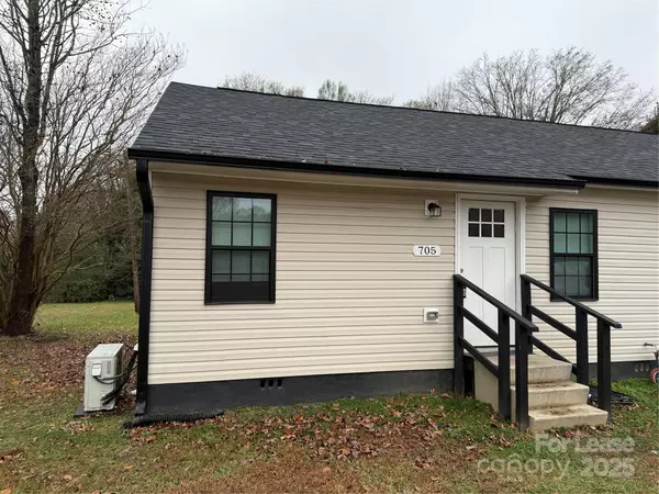 705 N Main ST, Stanley, NC 28164