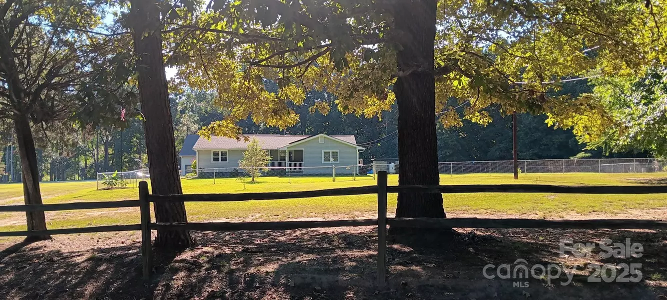 240 Eldon LN, Salisbury, NC 28144