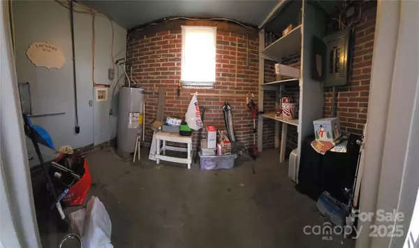 Albemarle, NC 28001,1196 Carolyn DR