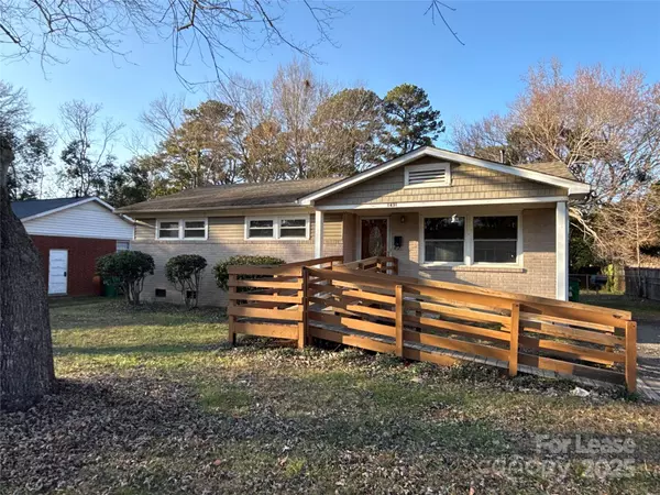Charlotte, NC 28205,1431 Woodhill DR