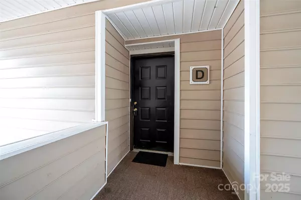 Winston Salem, NC 27103,2301 Flagstone CT #D