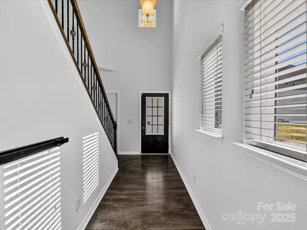 Charlotte, NC 28210,2568 Royal York AVE