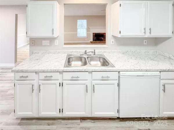 Charlotte, NC 28269,5419 Haybridge RD