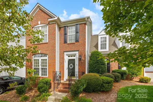 14569 Greenpoint LN, Huntersville, NC 28078