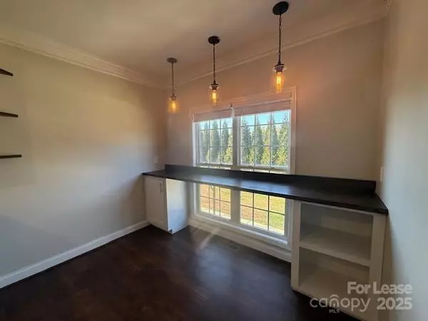 Statesville, NC 28677,164 Angel Oaks DR