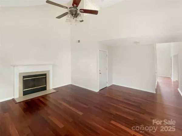 Charlotte, NC 28269,12134 Brownestone View DR