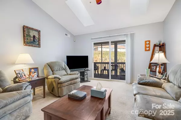 Asheville, NC 28806,2904 Sagamore LN