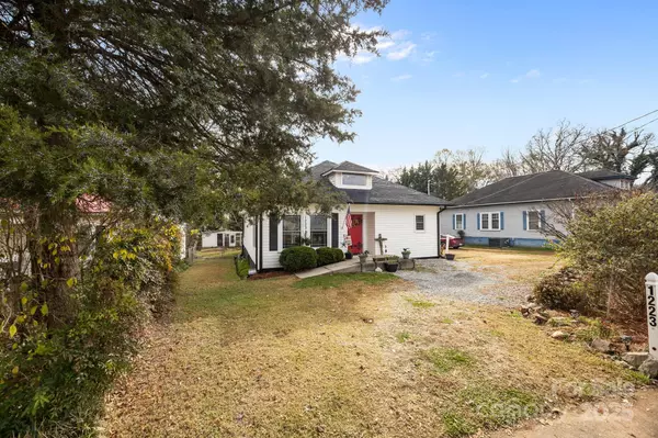 Shelby, NC 28152,1223 S Lafayette ST