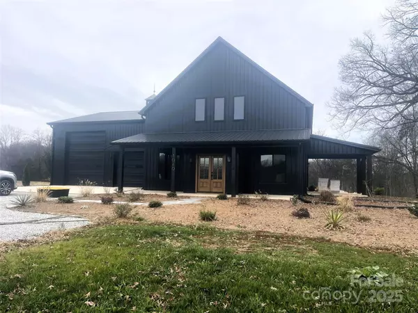 1040 Third Creek Church RD, Cleveland, NC 27013