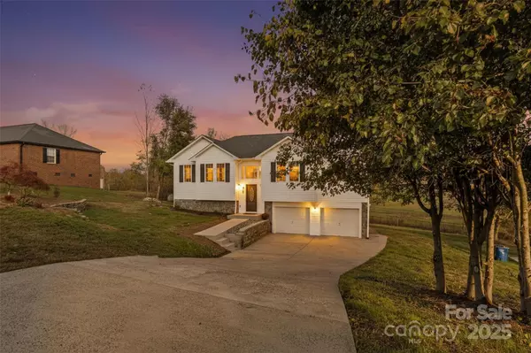 Conover, NC 28613,4786 Thoreau DR