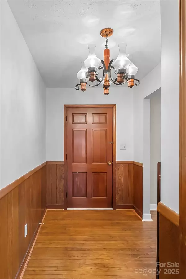 Lenoir, NC 28645,2580 Sweetbriar CIR