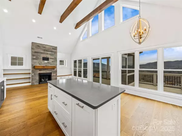 Black Mountain, NC 28711,273 Mount Allen HTS