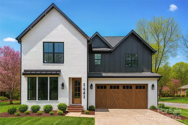 1641 Longfellow ST, Charlotte, NC 28205