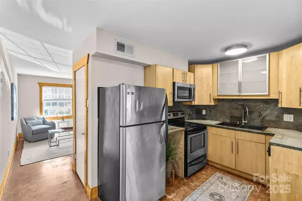 Charlotte, NC 28205,634 Chipley AVE #1