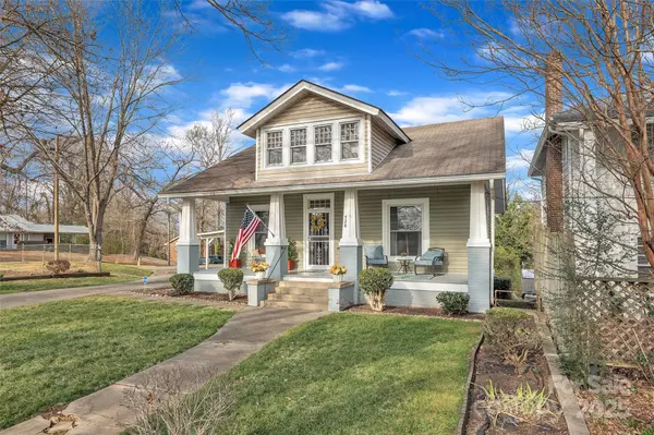 Salisbury, NC 28144,528 Mitchell AVE