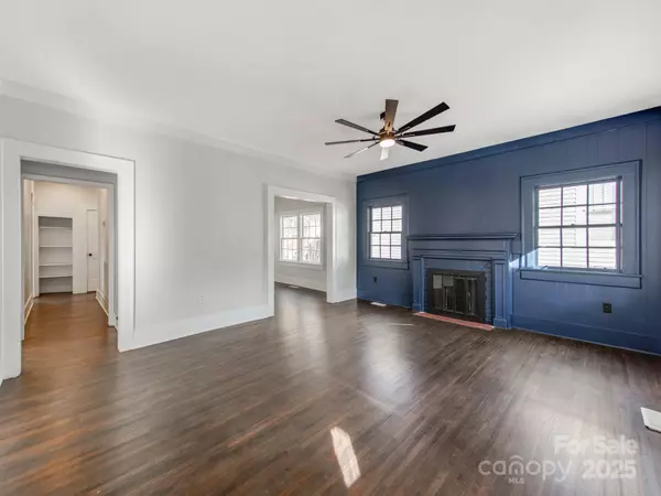 Gastonia, NC 28052,518 5th AVE