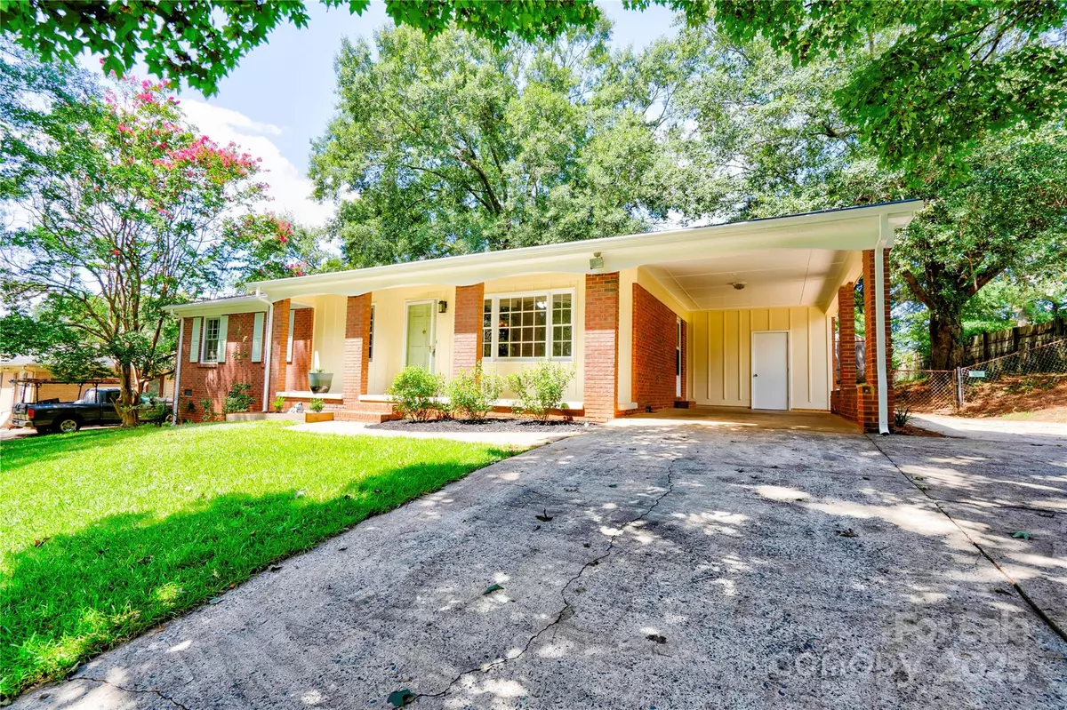 Shelby, NC 28152,2924 Poplar CIR