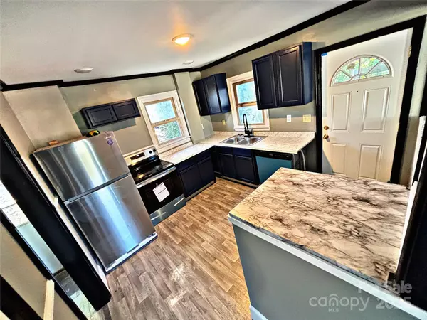 Winston Salem, NC 27105,2524 Cherry ST