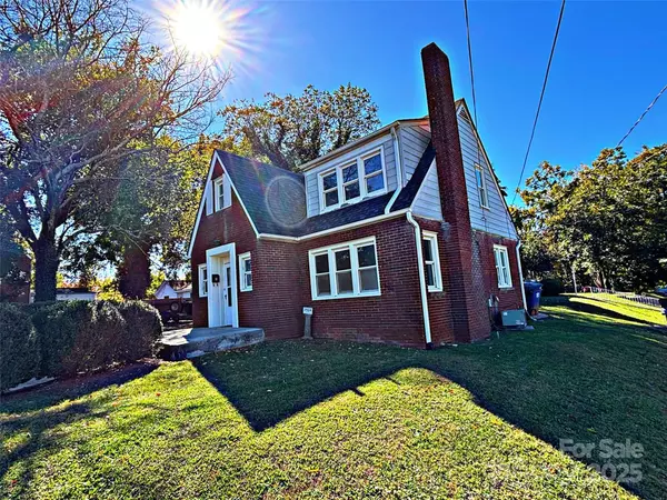 2524 Cherry ST, Winston Salem, NC 27105