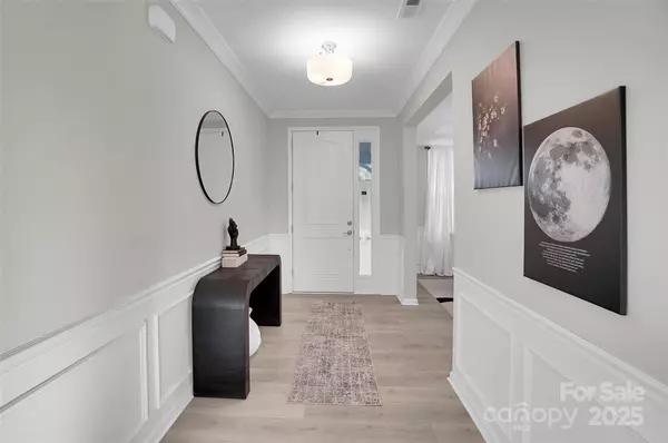 Mooresville, NC 28115,211 Tetcott ST