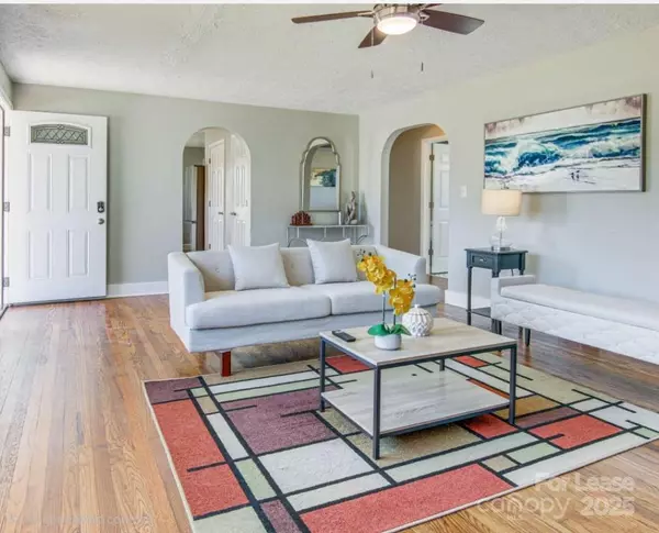 Asheville, NC 28801,561 Depot ST