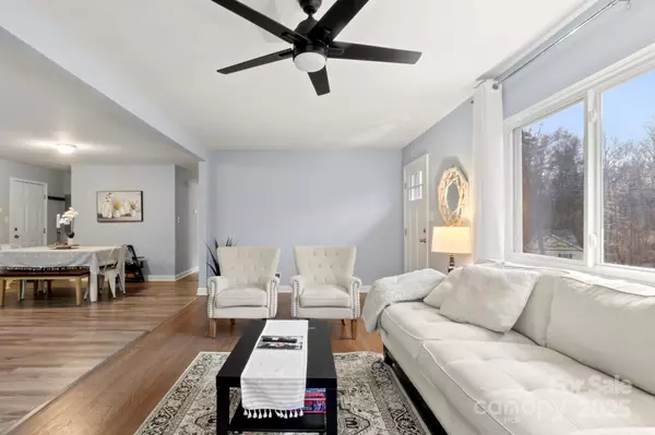 Charlotte, NC 28262,7047 Cheyenne DR