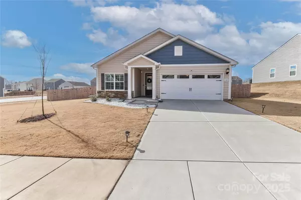 Troutman, NC 28166,105 N Sina ST