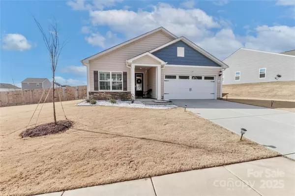 Troutman, NC 28166,105 N Sina ST