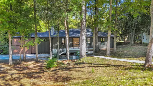 3301 Archdale DR, Charlotte, NC 28210