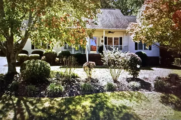 1171 Hummingbird LN, Rock Hill, SC 29732