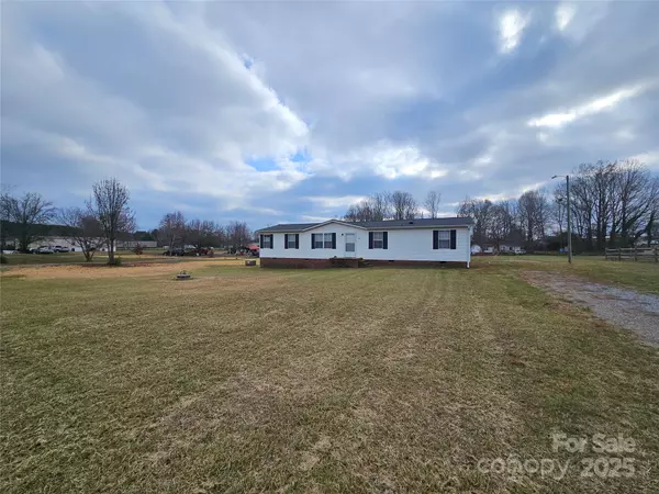 112 Kimbo DR, Kings Mountain, NC 28086