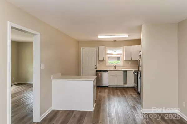 Charlotte, NC 28213,4808 Thornwood RD