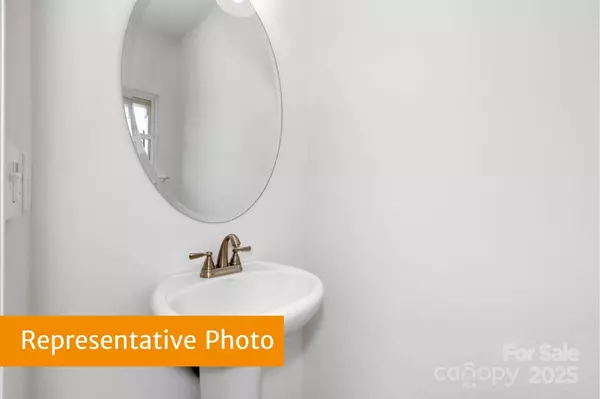 Salisbury, NC 28144,1725 Troon DR