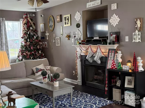 Concord, NC 28025,4274 Kiser Woods DR SW