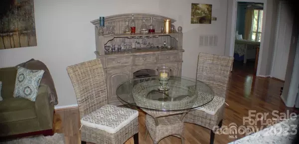 Davidson, NC 28036,218 Northwest DR