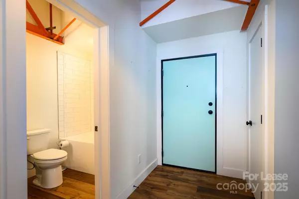 Lenoir, NC 28645,1001 West AVE NW #1