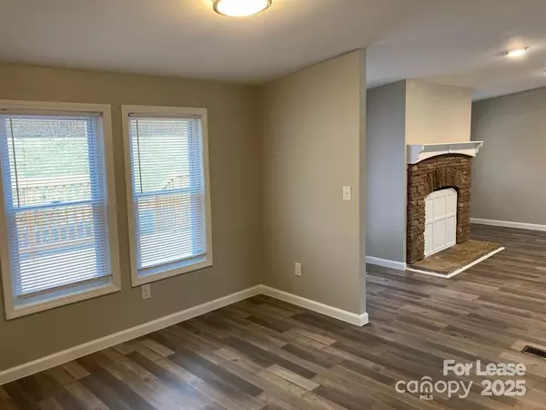 Newton, NC 28658,1030 Mckay RD