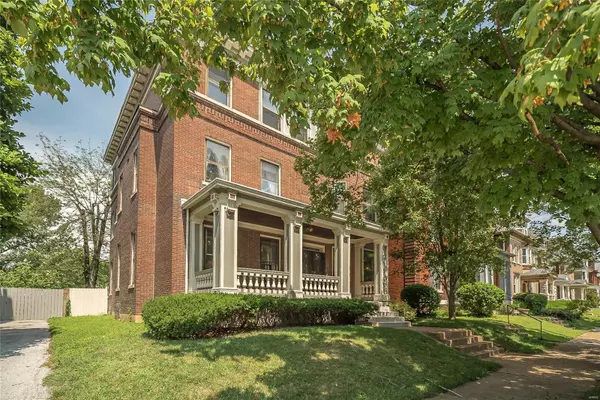 5083 Washington, St Louis, MO 63108