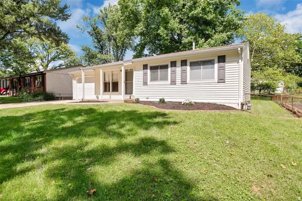 Maryland Heights, MO 63043,11961 Sandal Tree CT