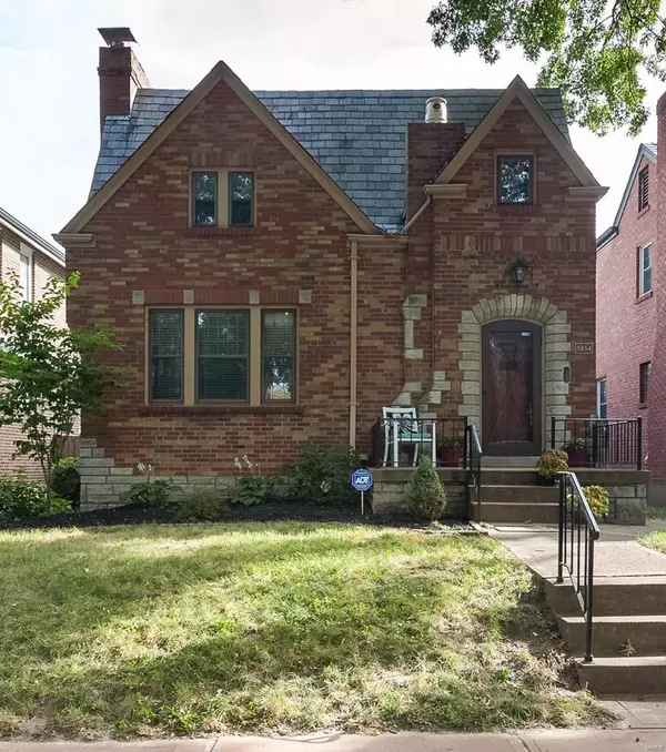 5854 Walsh ST, St Louis, MO 63109