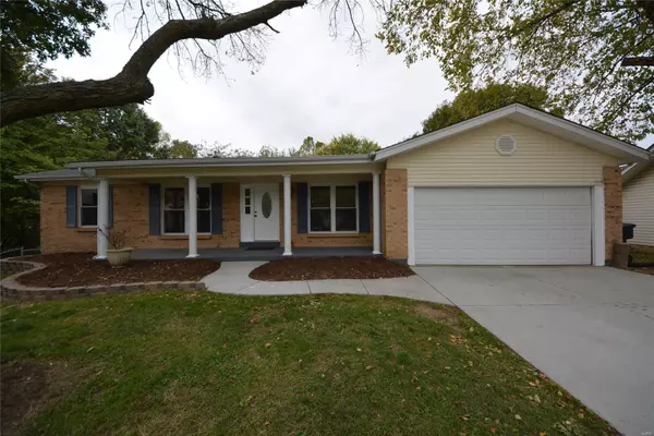 1517 Ticonderoga DR, St Peters, MO 63376