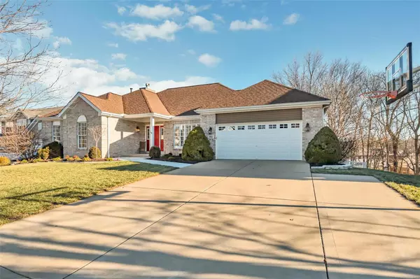 St Peters, MO 63376,102 Brittania CT