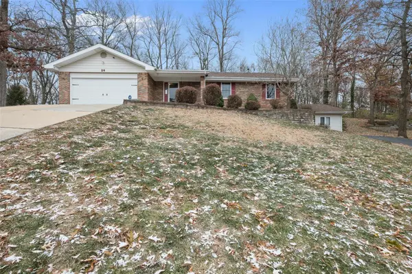 St Peters, MO 63376,24 Wood Path LN