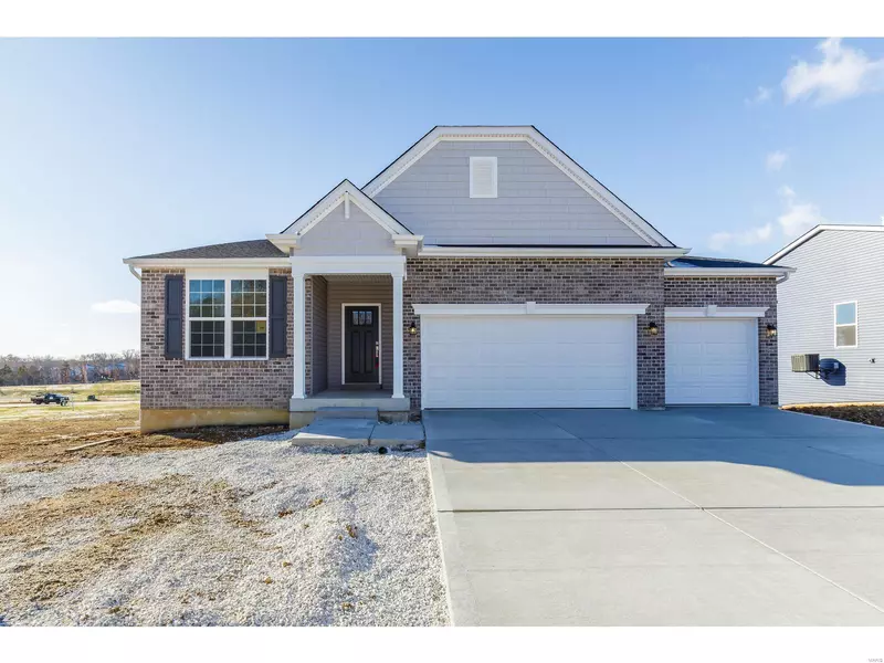 373 Cottage Grove DR, Wentzville, MO 63385