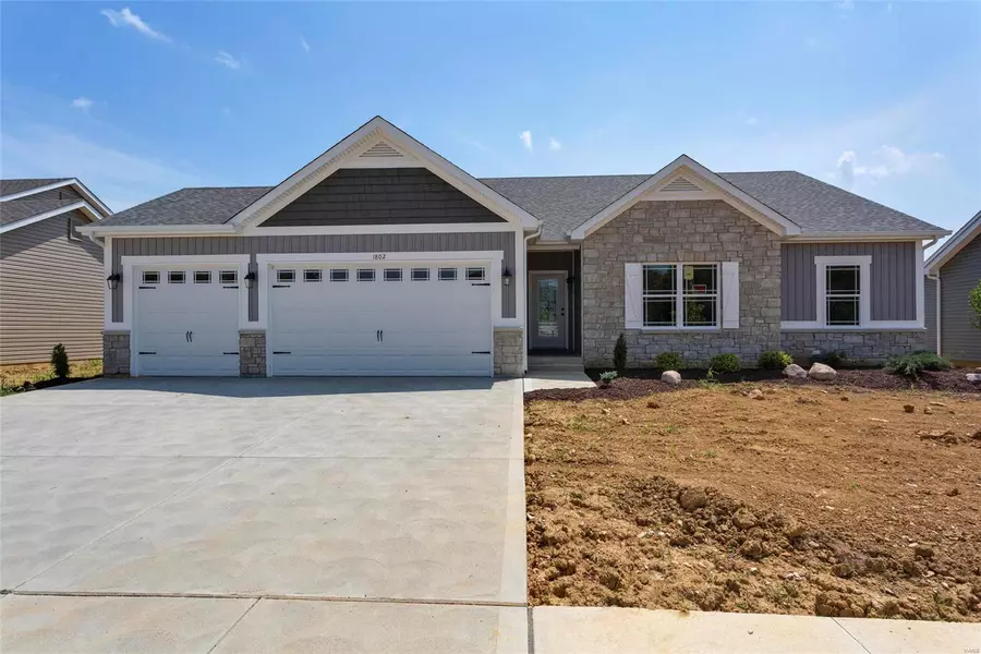 1802 Barclay forest, Wentzville, MO 63385