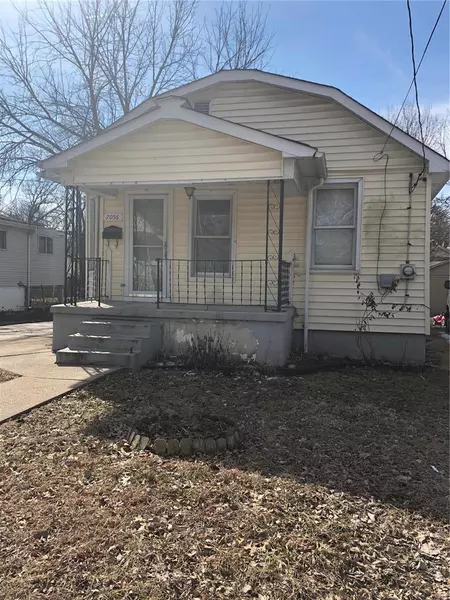 7056 Mitchell AVE, Richmond Heights, MO 63117