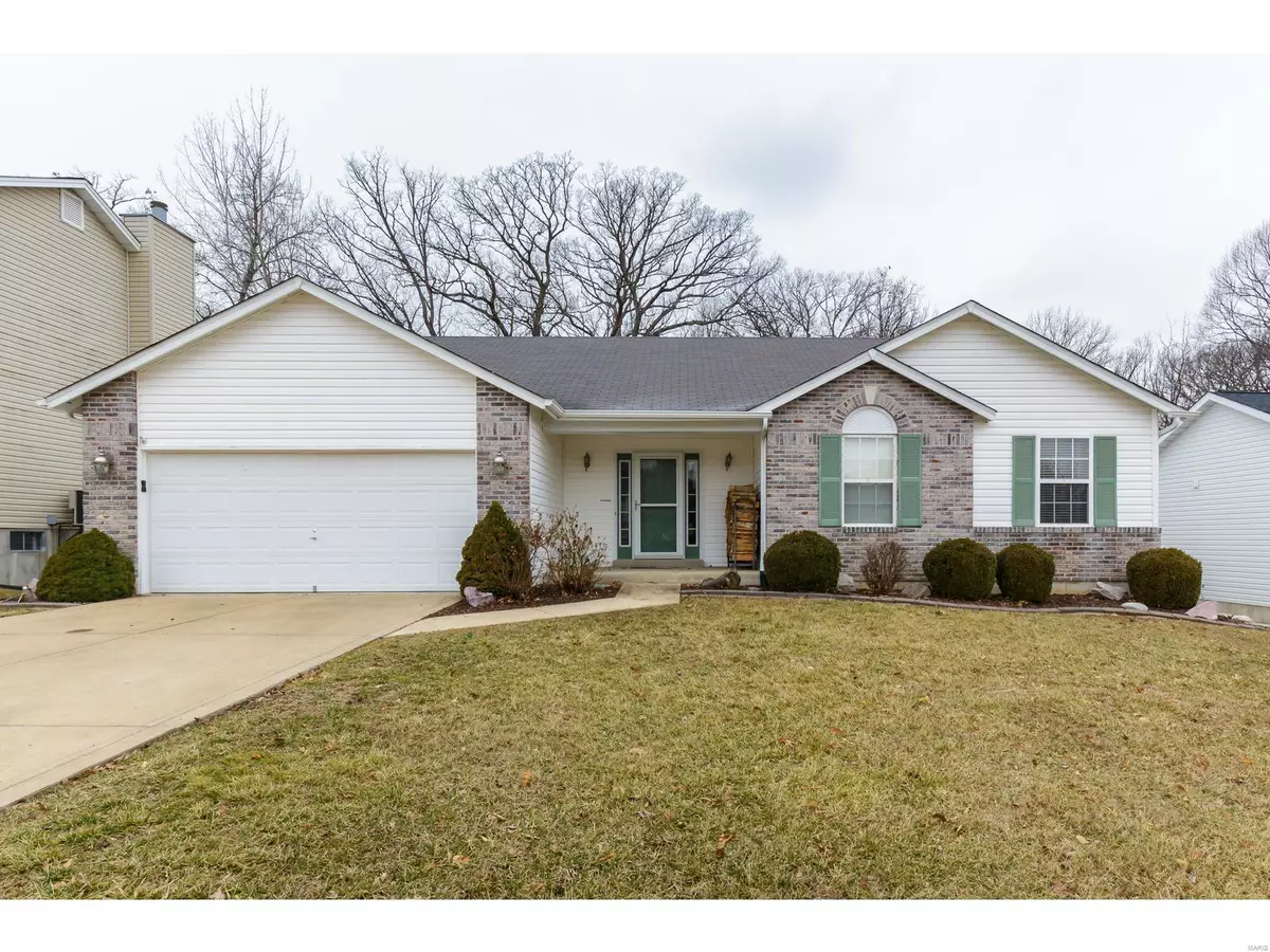 St Charles, MO 63304,1204 Sweeping Oaks DR