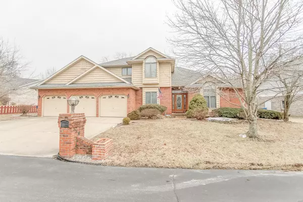 339 Jubaka DR, Fairview Heights, IL 62208