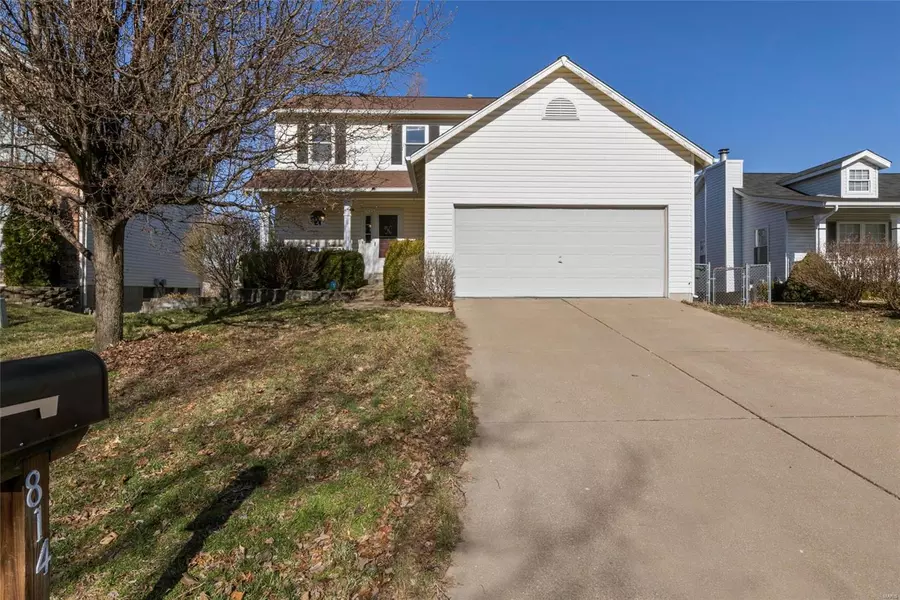 814 Estes Park DR, St Peters, MO 63376